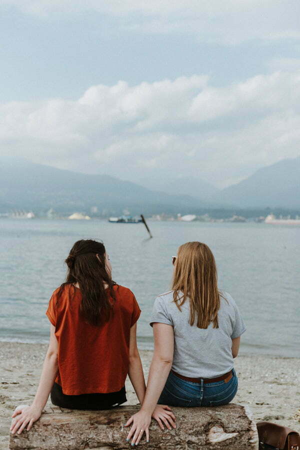How to Cope When Friends Move Away 1